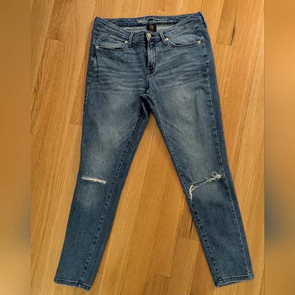 Mossimo denim blue ripped mid rise skinny jeans. Size 10, 30" - Picture 4 of 9